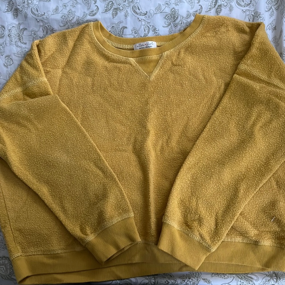 Cropped Crewneck